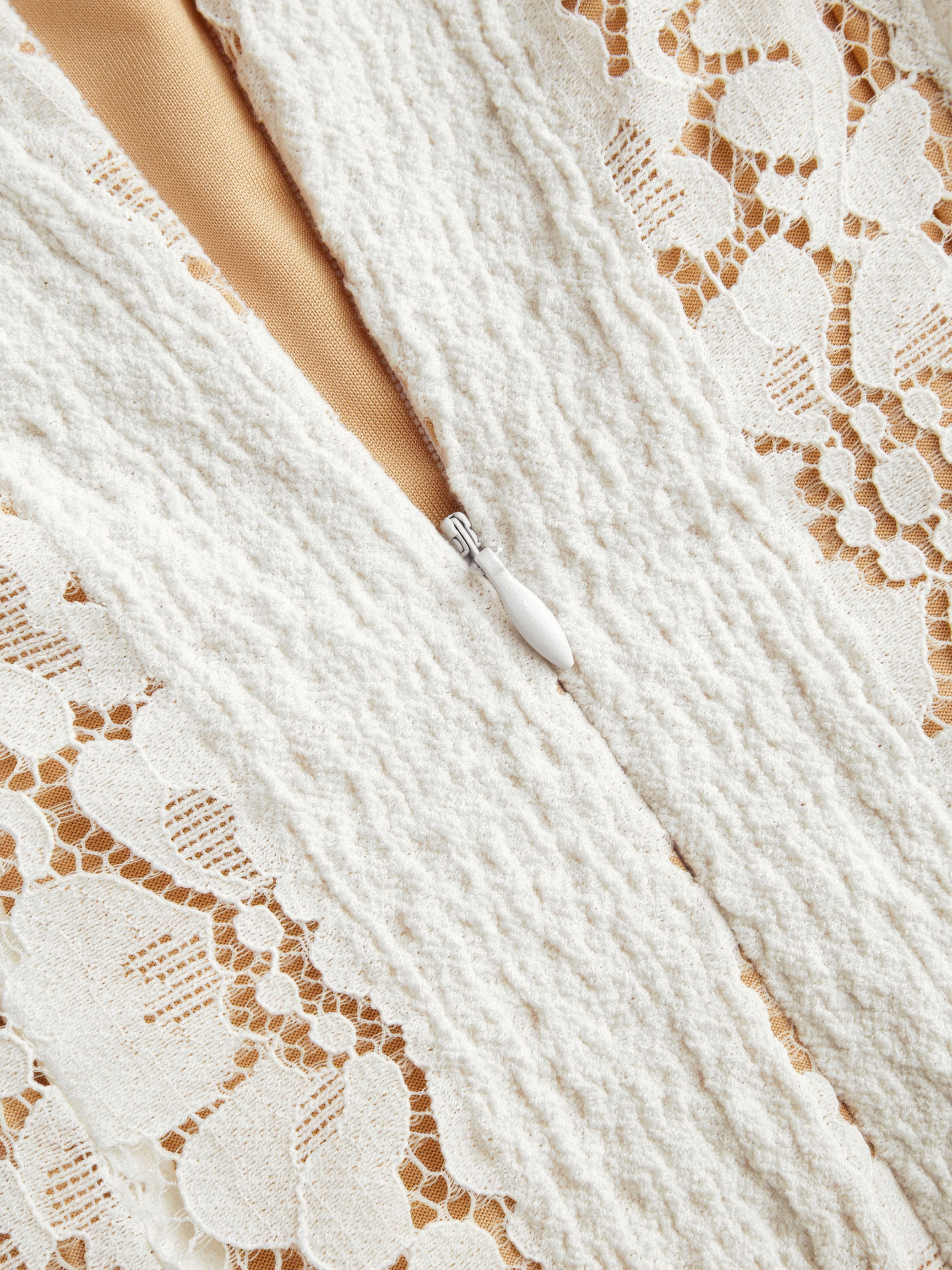 Eve - Lace Maxi Dress - Inaya
